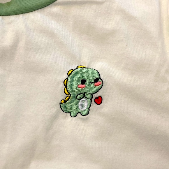 Shein t-shirt - Picture 3 of 4